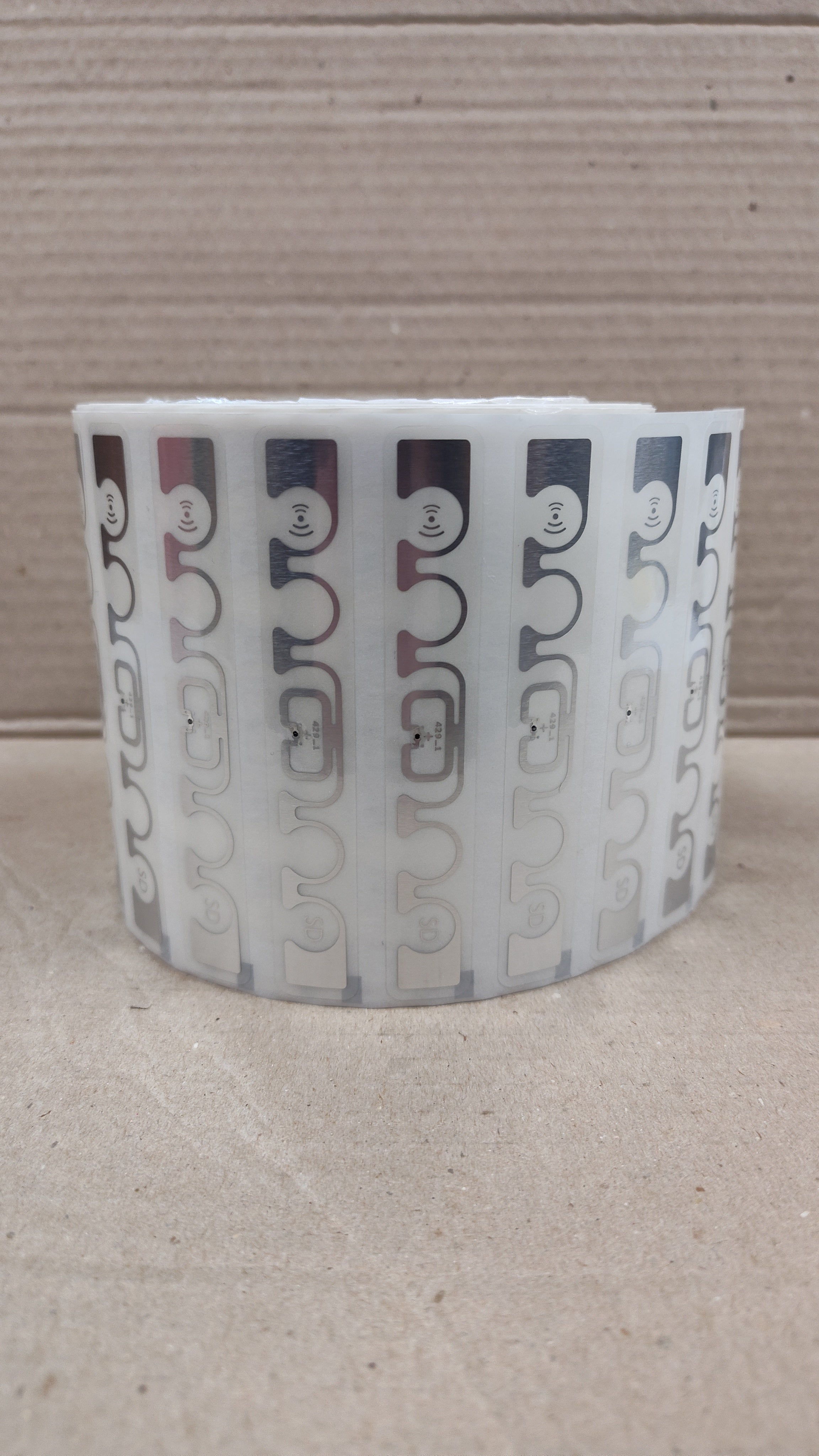 Roll of RFID labels Roll of 5000 (Un-Encoded)