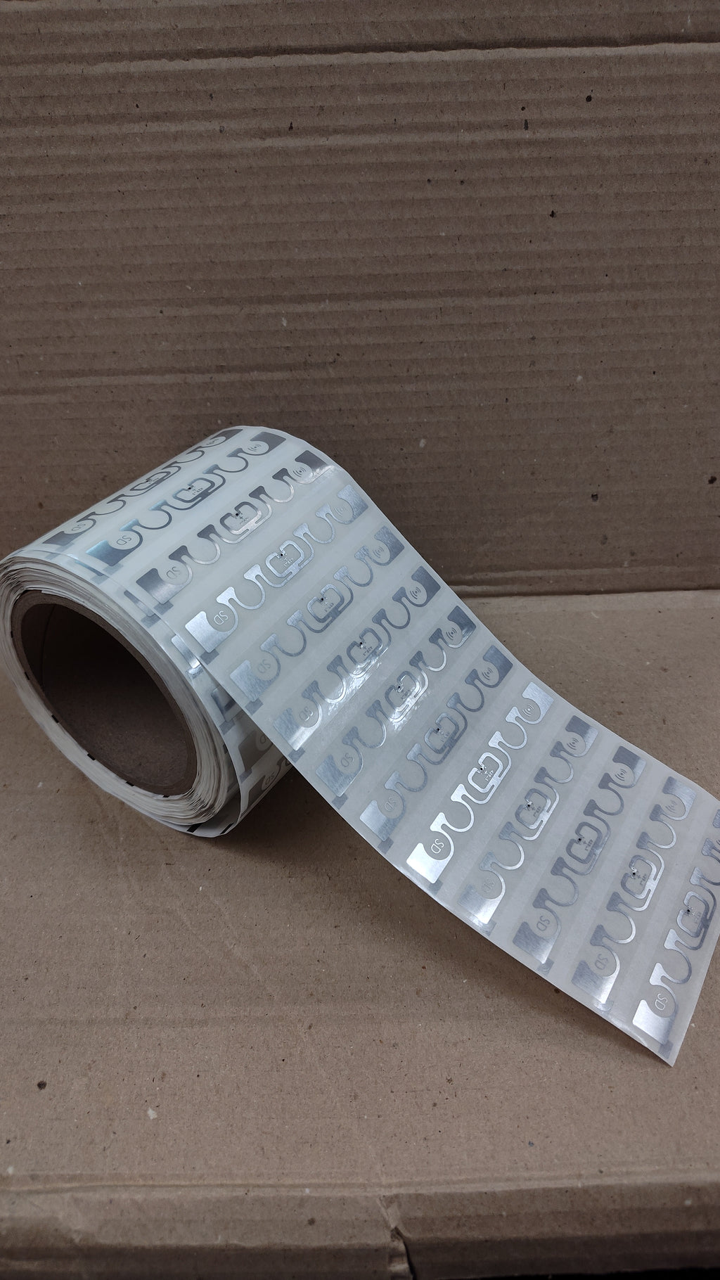 Roll of RFID labels Roll of 5000 (Un-Encoded)